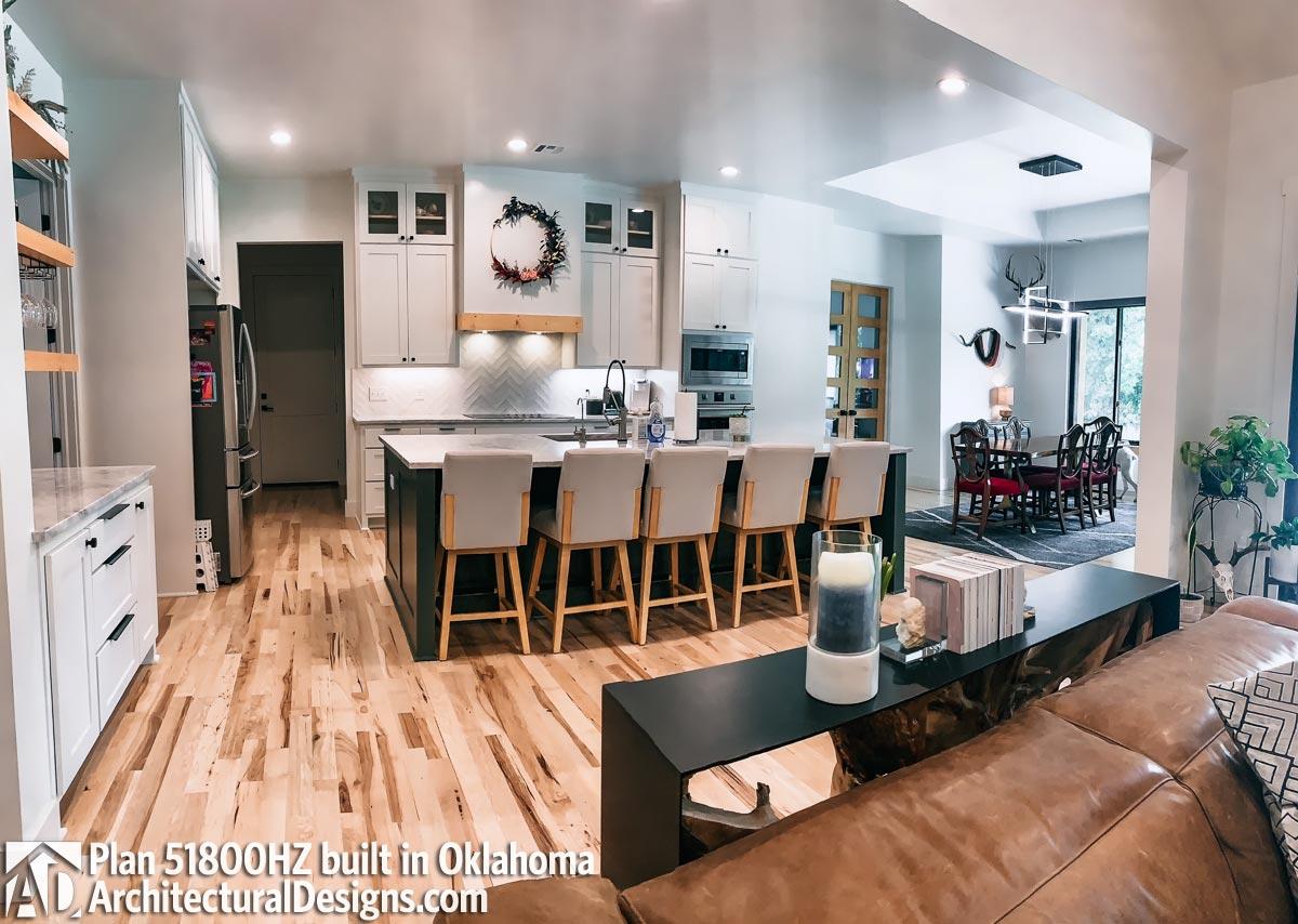 Client Photo id:  377128