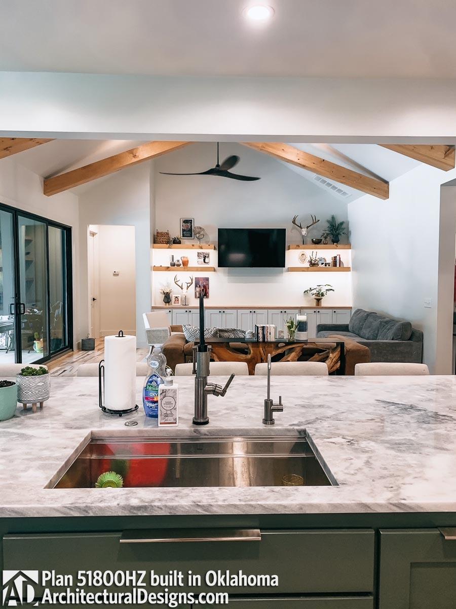 Client Photo id:  377119