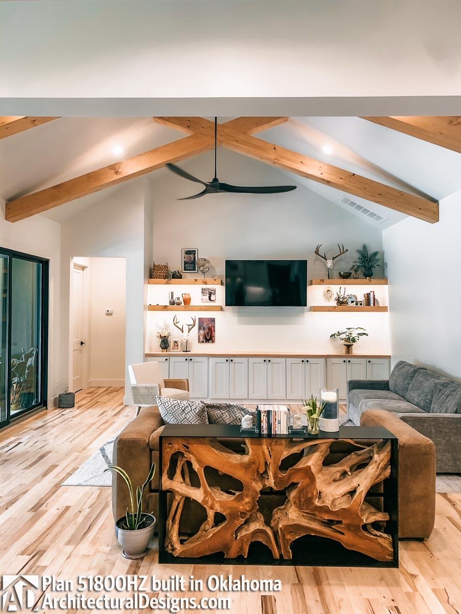 Client Photo id:  377117