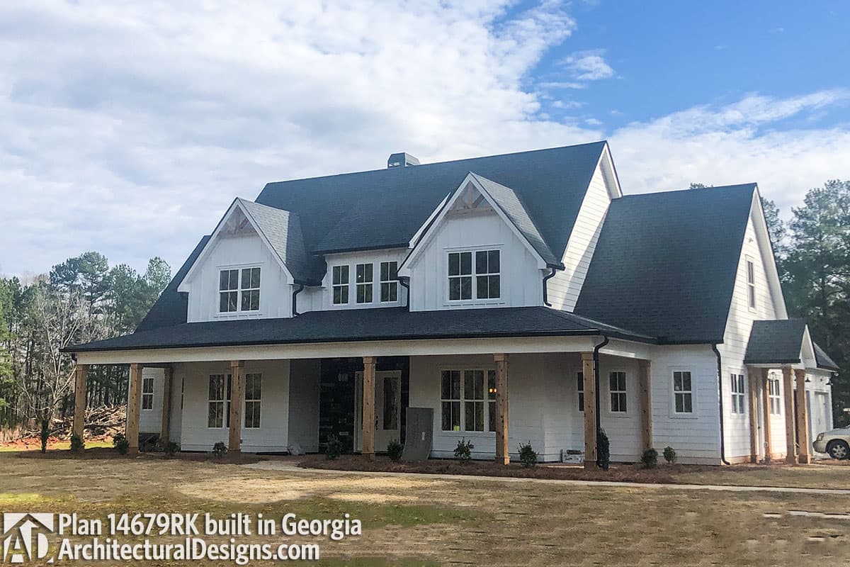 Plan 14679RK: Modern Farmhouse Plan with French Door Greeting - 2743 Sq Ft - Image #18 - Country, Modern Farmhouse, New American, Traditional