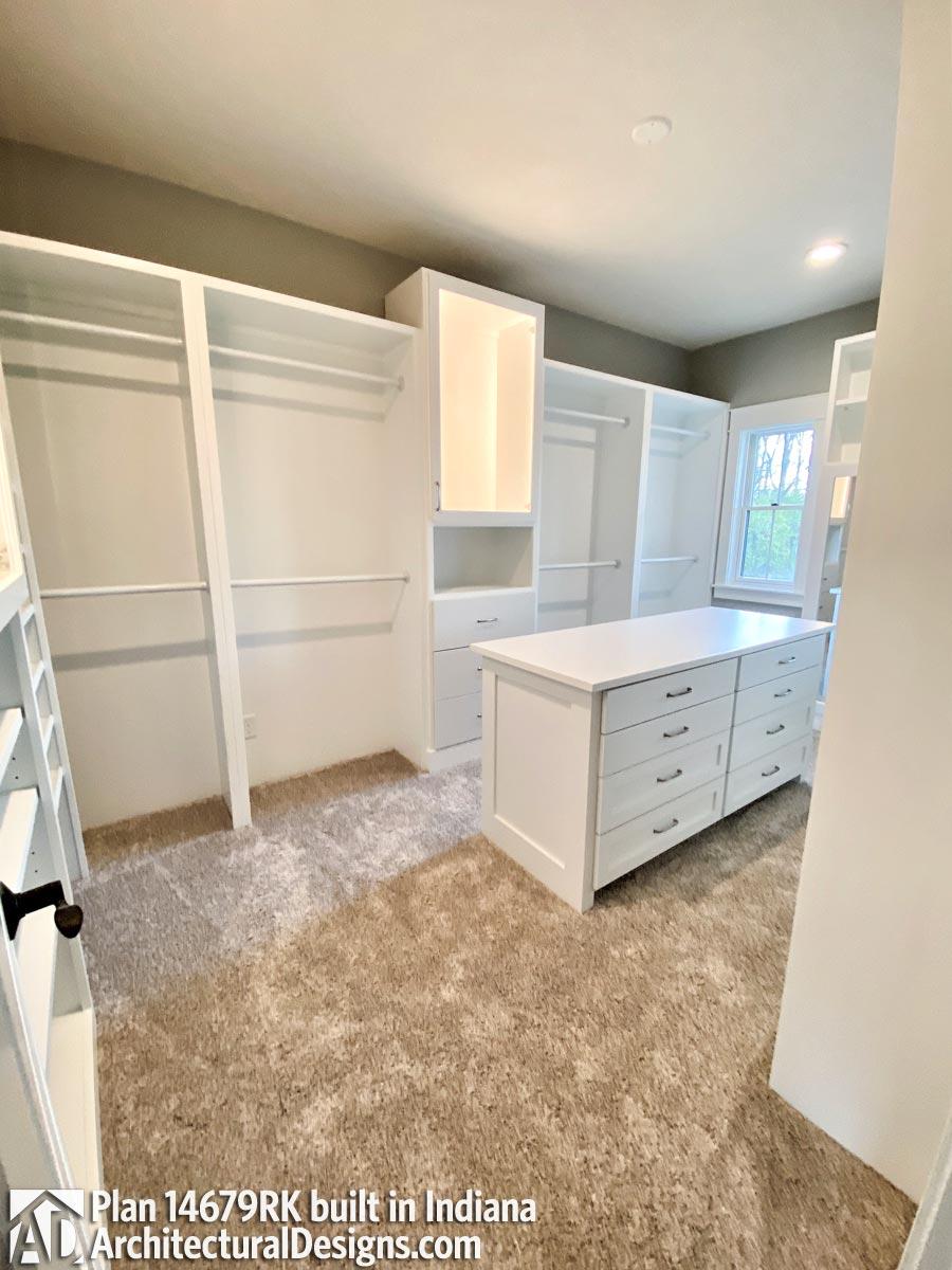 Client Photo id:  368131