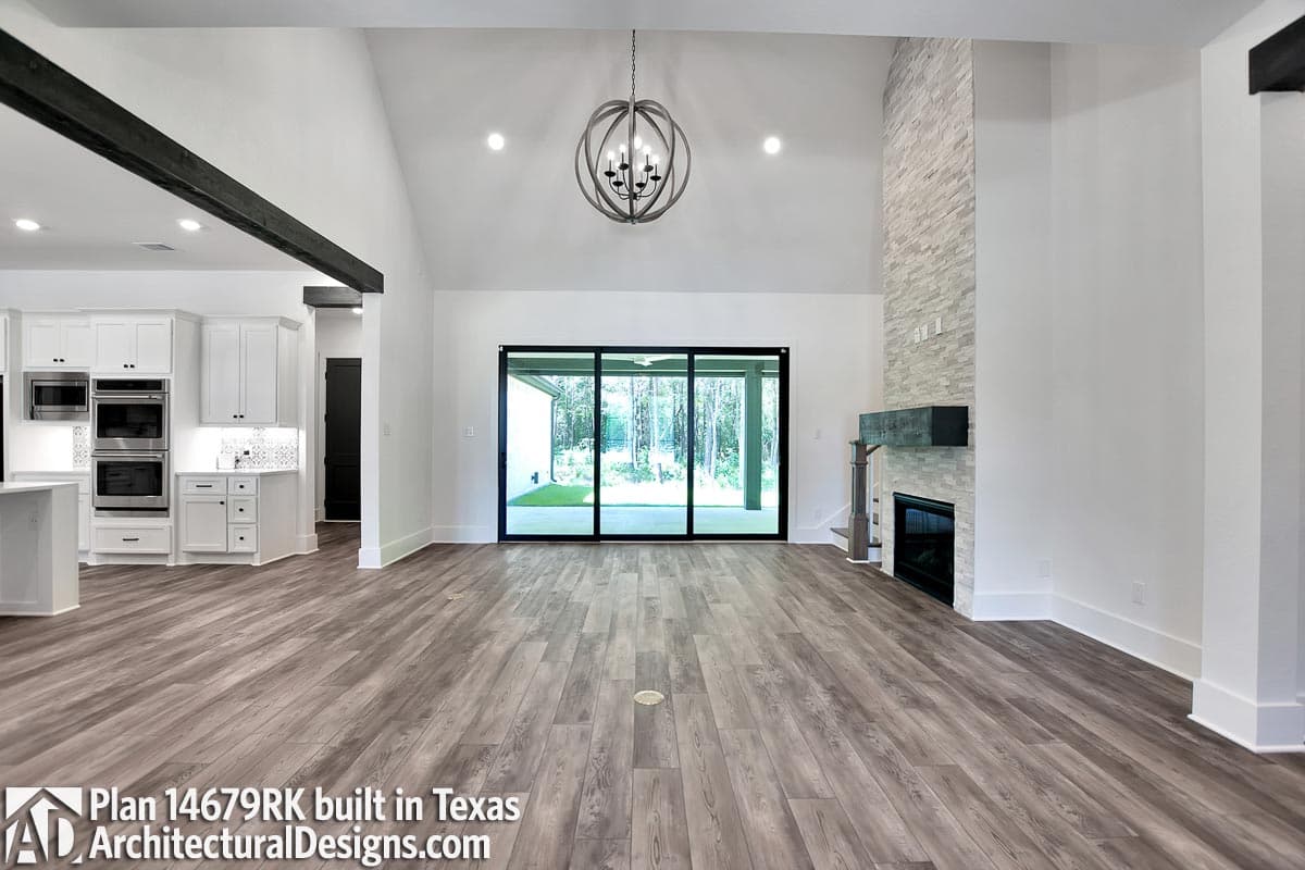 Client Photo id:  386870