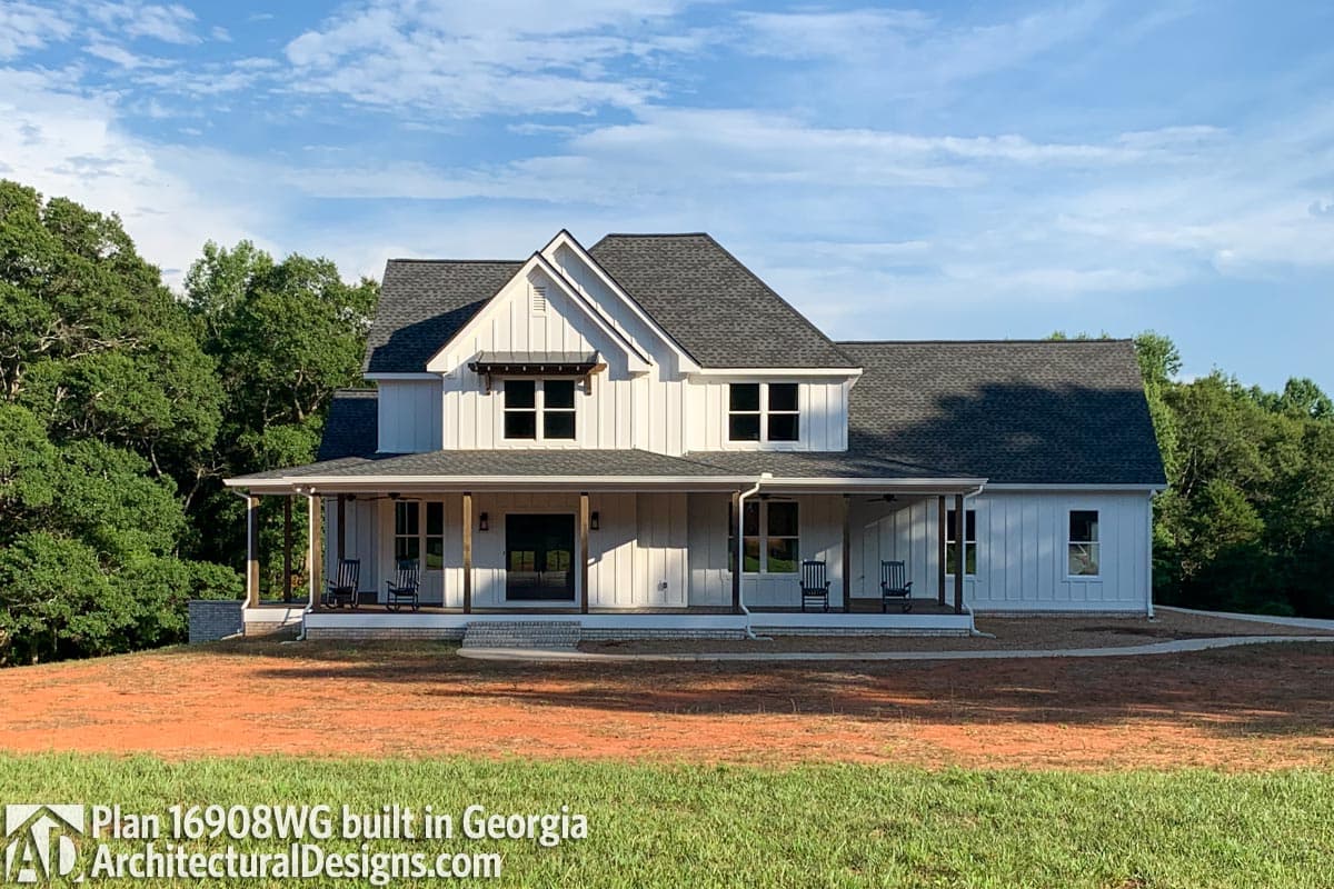 build gallery item - Modern Farmhouse Plan 16908WG Comes to Life in Mississippi, Again!