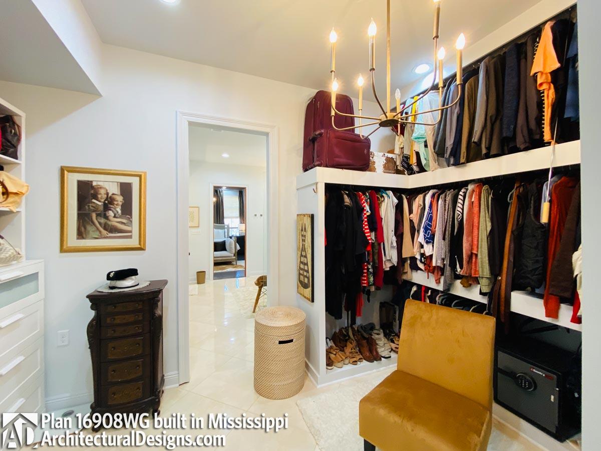 Client Photo id:  353741