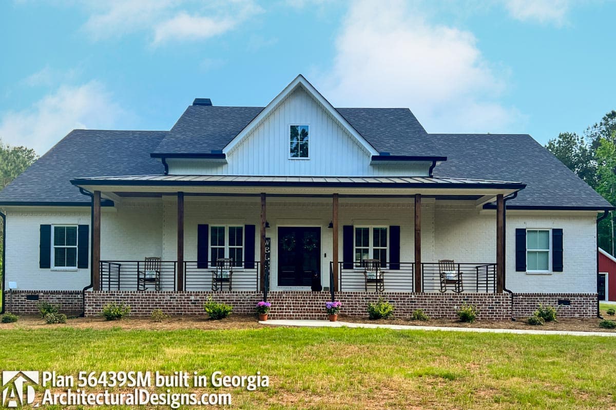 Plan 56439SM: Modern Farmhouse Plan with Outdoor Kitchen and Vaulted Living Room - 2315 Sq Ft - Image #7 - Country, Farmhouse, Modern Farmhouse, Southern