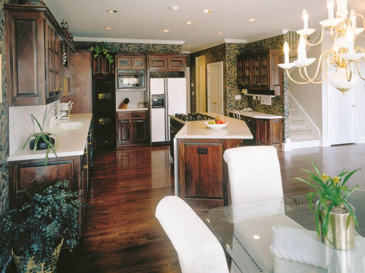 Plan 710181BTZ: Traditional Home Plan with Sunken Living Room - Image #5 - Traditional