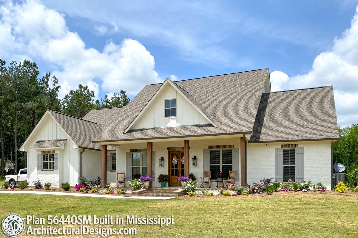 Plan 56440SM: Split Bedroom Modern Farmhouse With Rear Grilling Porch - 2166 Sq Ft - Image #7 - Country, Modern Farmhouse, New American, Traditional