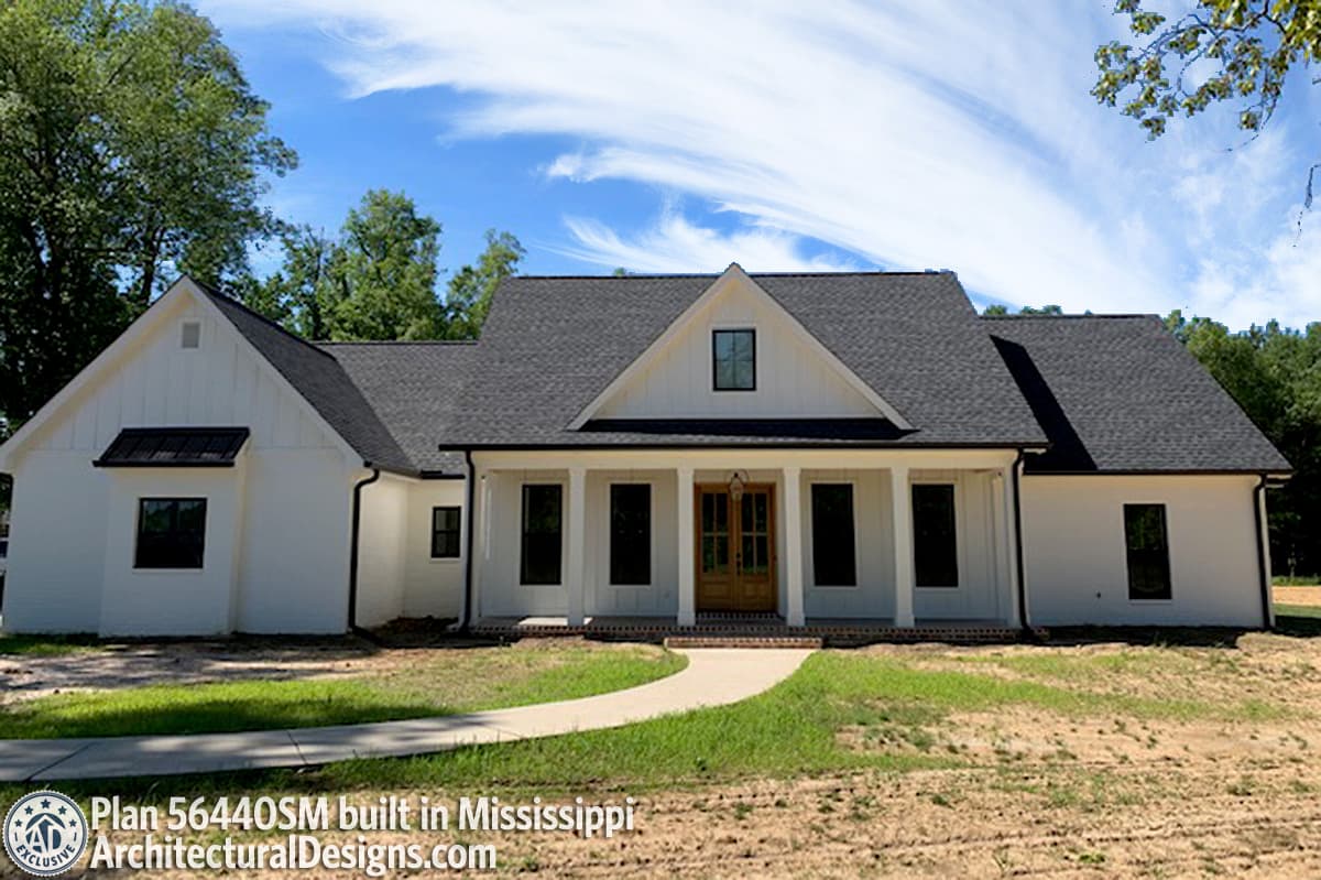 Plan 56440SM: Split Bedroom Modern Farmhouse With Rear Grilling Porch - 2166 Sq Ft - Image #11 - Country, Modern Farmhouse, New American, Traditional