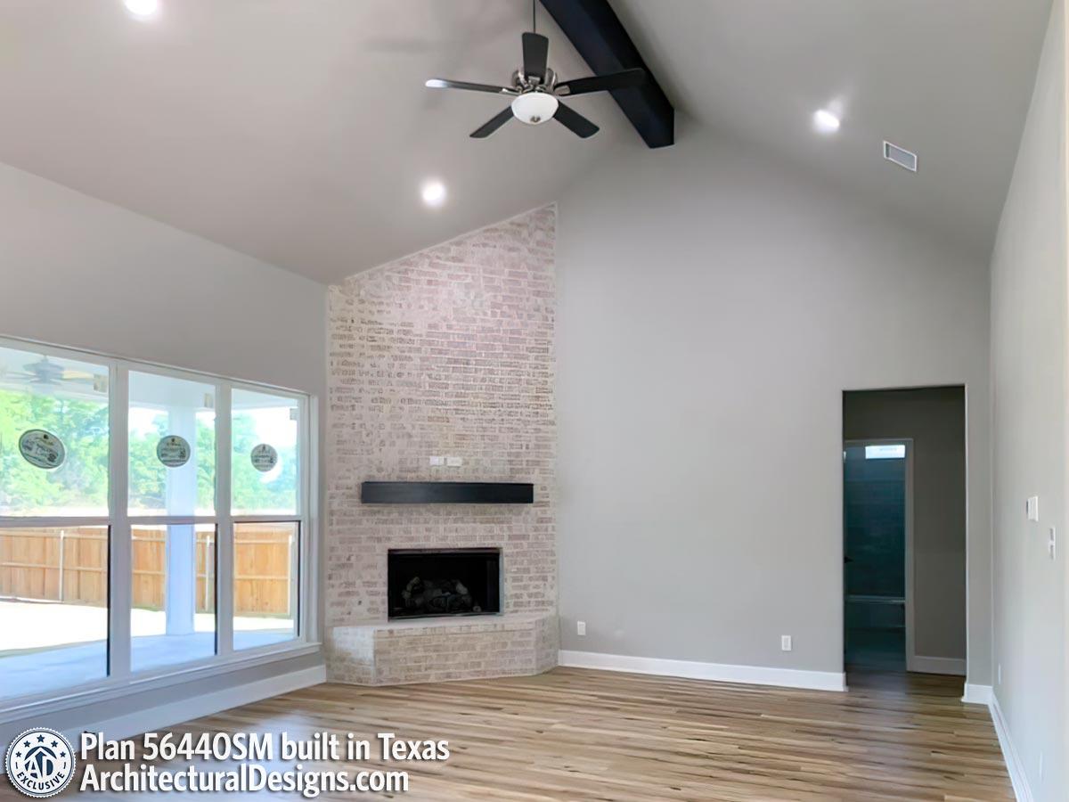 Client Photo id:  374635