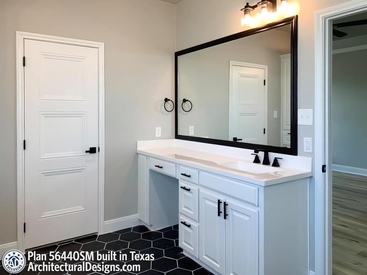 Client Photo id:  374632