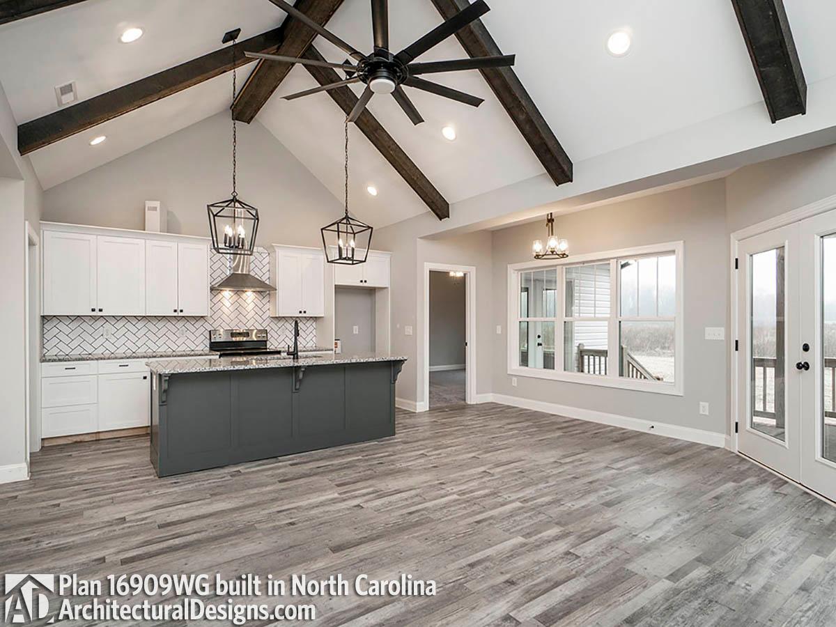 Client Photo id:  366101