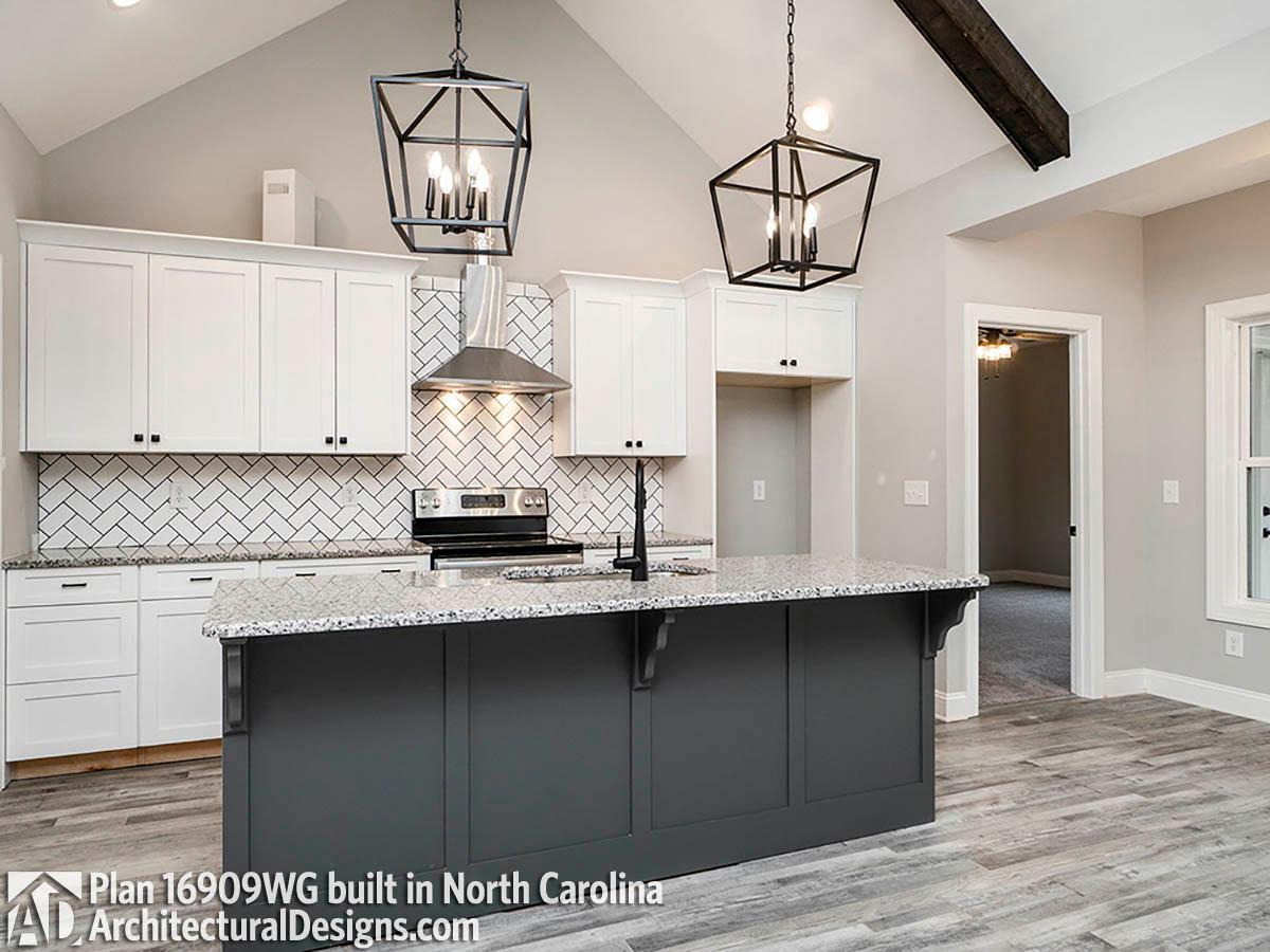 Client Photo id:  366097