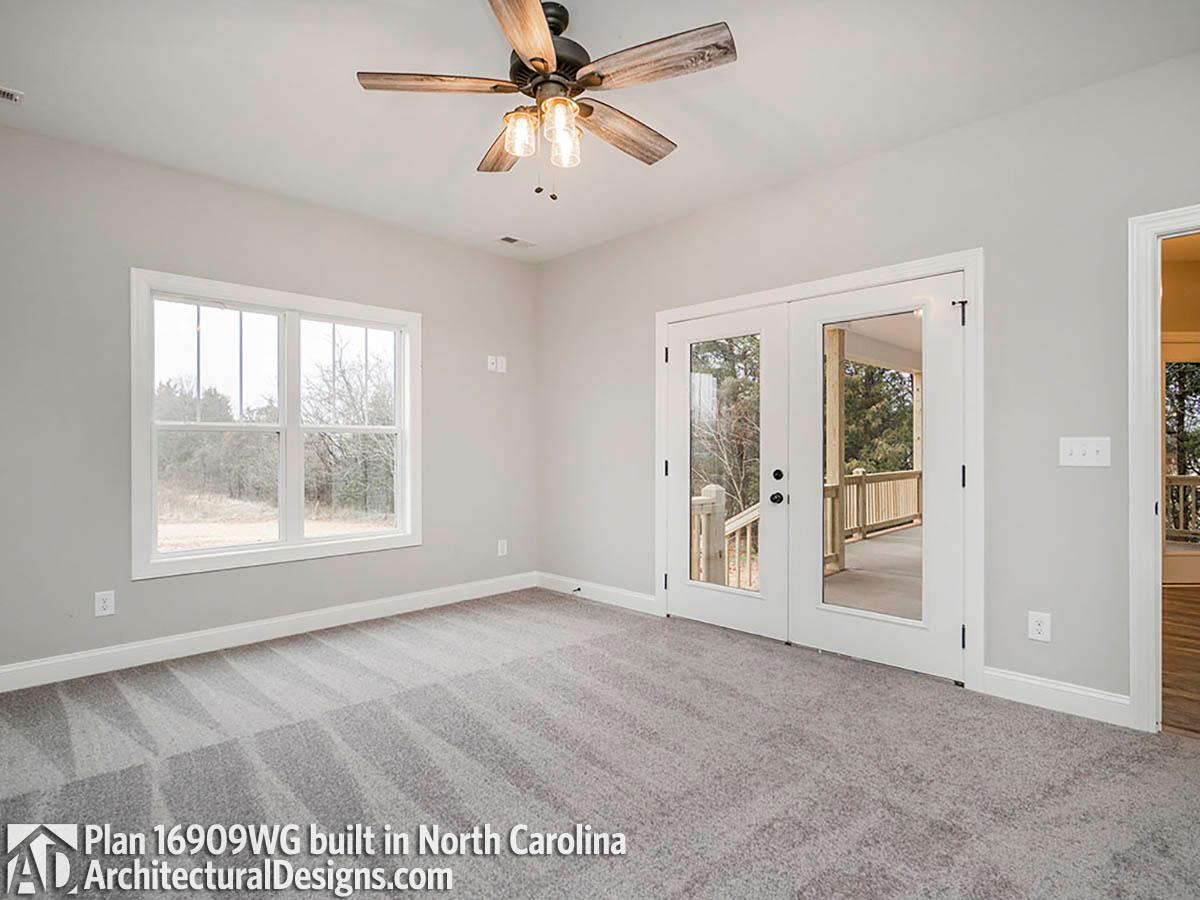 Client Photo id:  366091