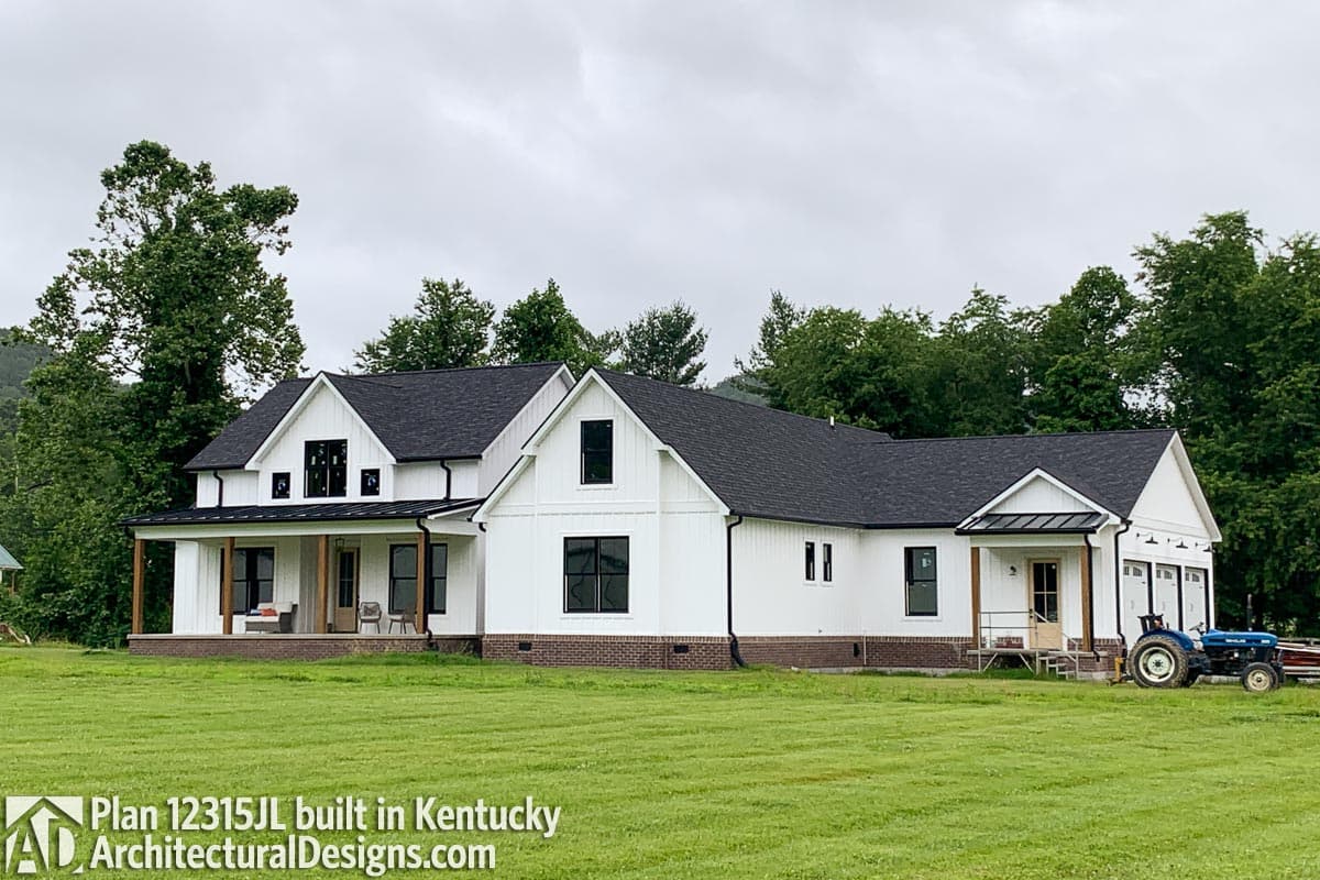 Plan 12315JL: Impressive One-Level Modern Farmhouse with In-Law Suite - 2484 Sq Ft - Image #5 - Country, Farmhouse, Modern Farmhouse, New American