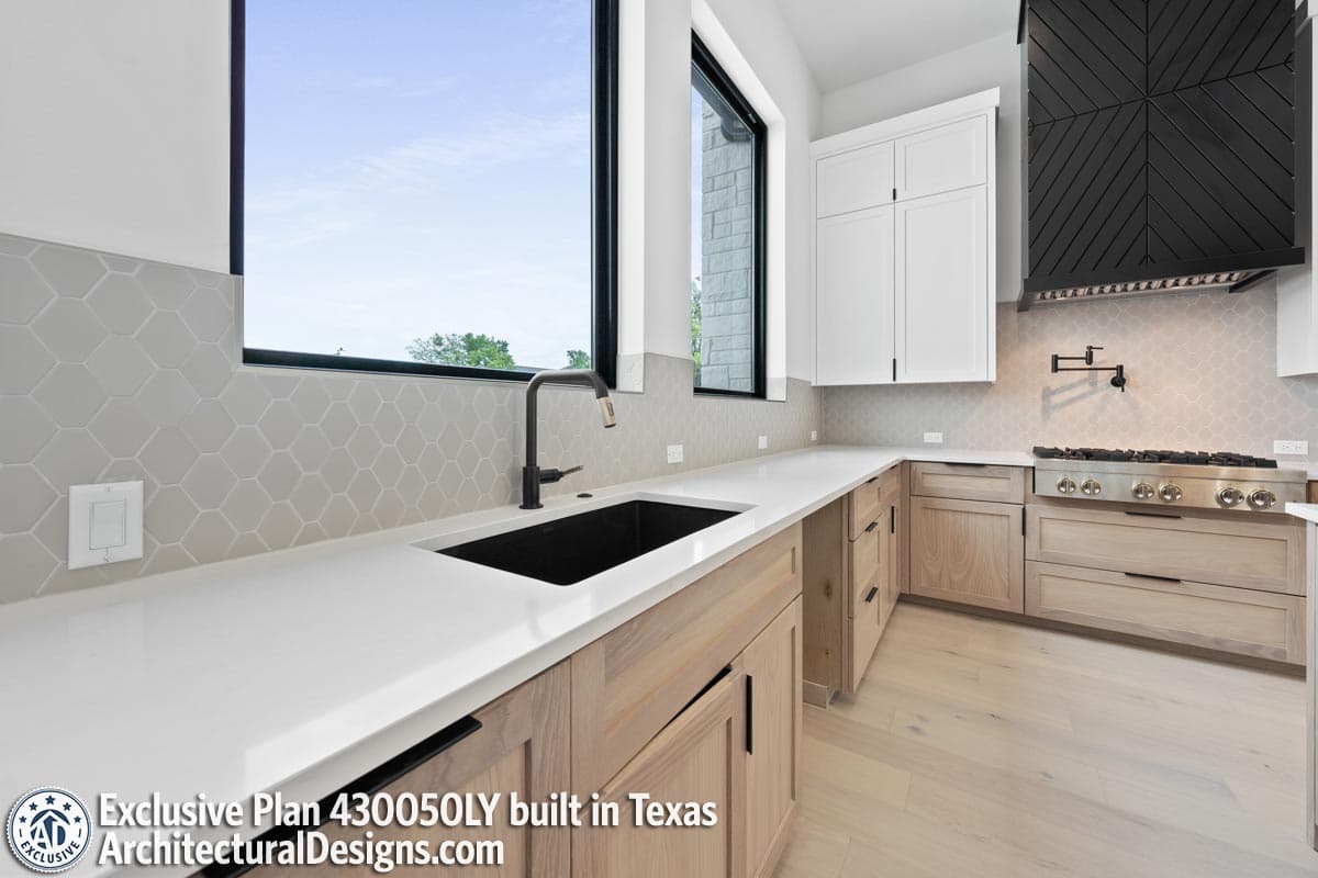 Client Photo id:  452309