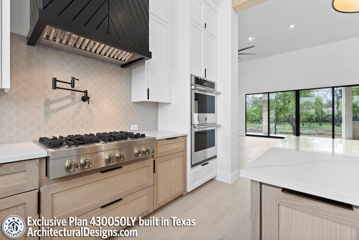 Client Photo id:  452307