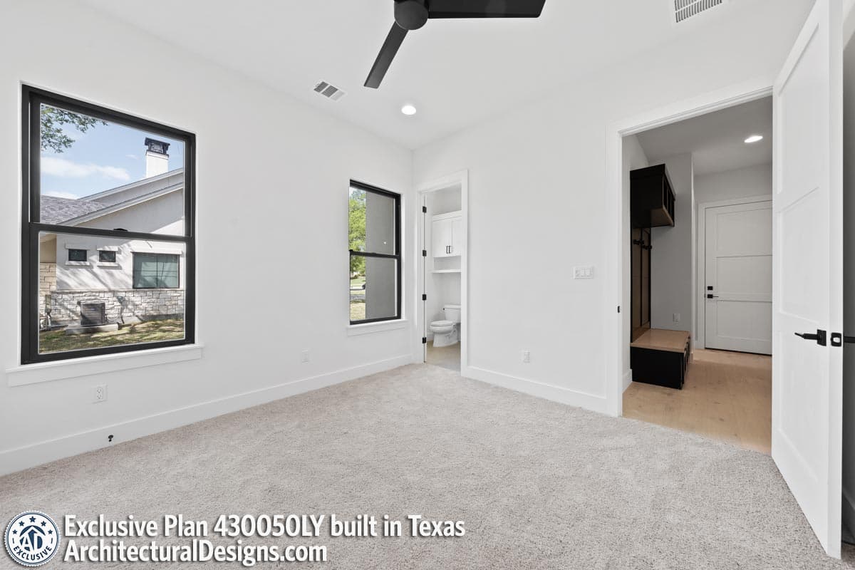 Client Photo id:  452301