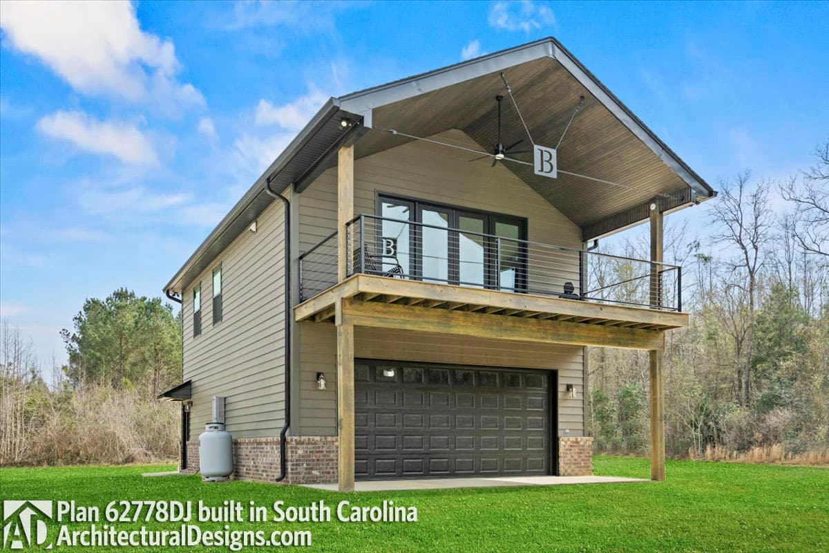 build gallery item - House Plan 62778DJ Comes to Life in South Carolina