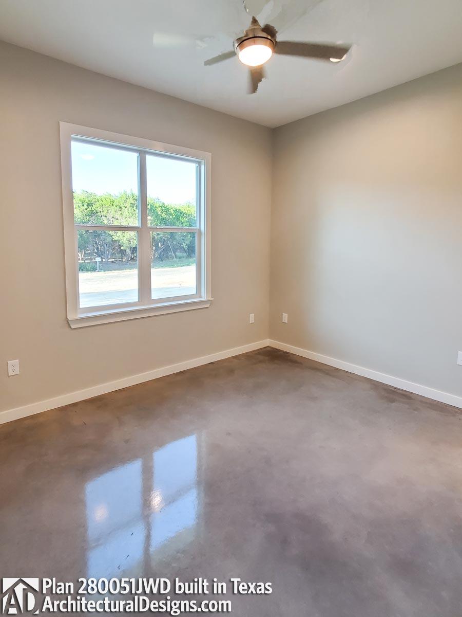 Client Photo id:  358877