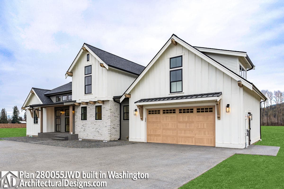 Plan 280055JWD: 3-Bed Modern Farmhouse with First Floor Master - 2490 Sq Ft - Image #12 - Country, Farmhouse, Modern Farmhouse, New American, Northwest