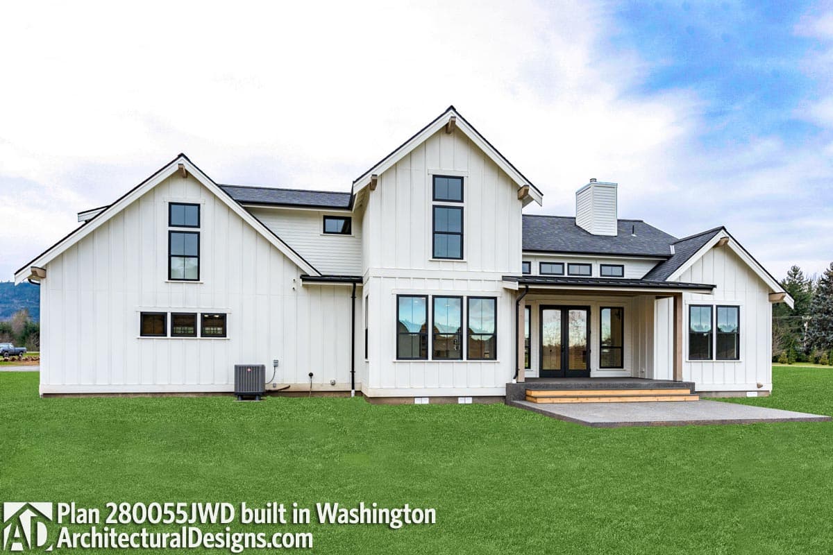 Plan 280055JWD: 3-Bed Modern Farmhouse with First Floor Master - 2490 Sq Ft - Image #13 - Country, Farmhouse, Modern Farmhouse, New American, Northwest