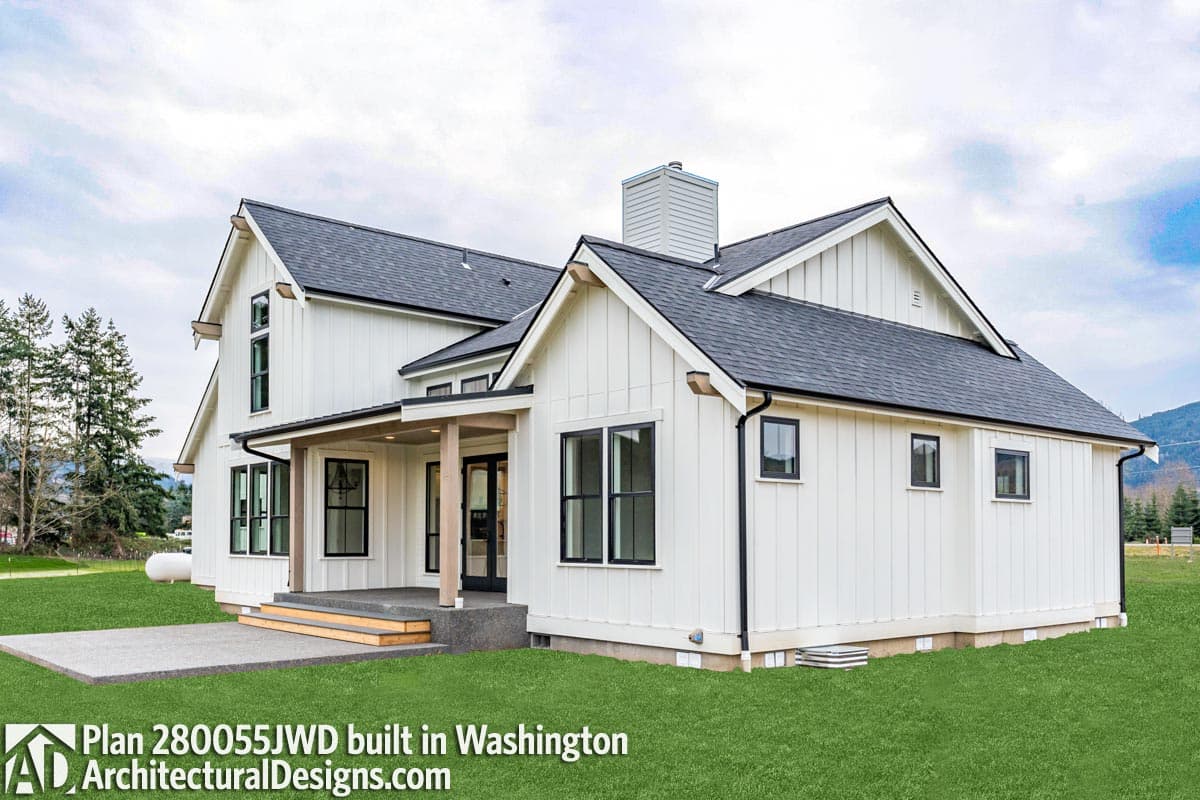 Plan 280055JWD: 3-Bed Modern Farmhouse with First Floor Master - 2490 Sq Ft - Image #14 - Country, Farmhouse, Modern Farmhouse, New American, Northwest