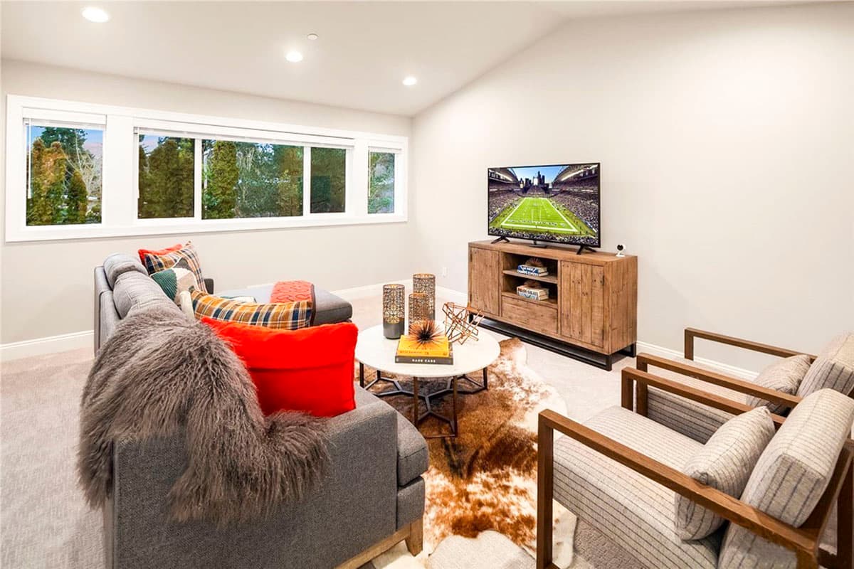 Plan 23821JD: Fresh 5-Bed House Plan with Main-level Guest Room - Image #19 - Craftsman, New American, Northwest