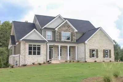 Four Bed Traditional Home Plan with Vaulted Great Room