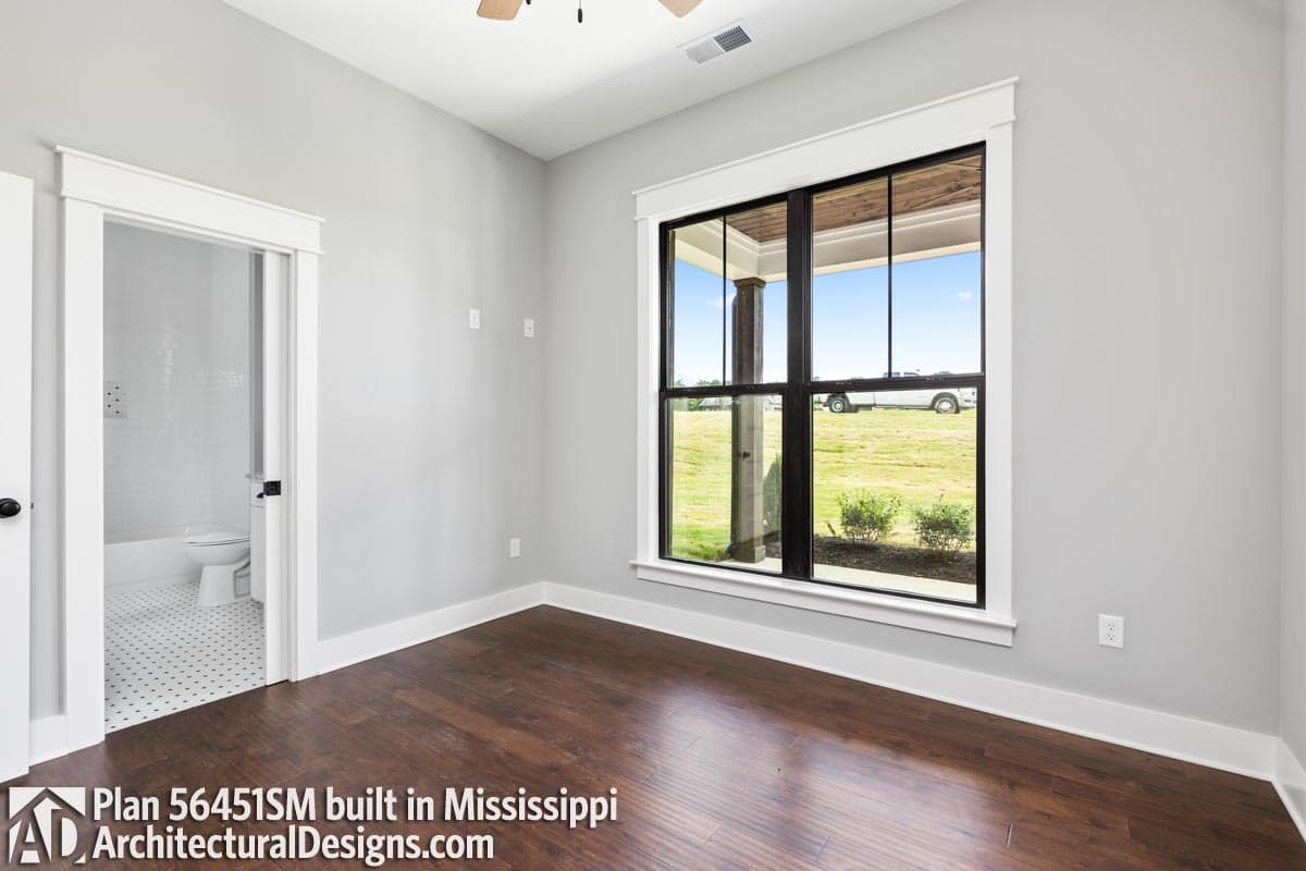 Client Photo id:  352065