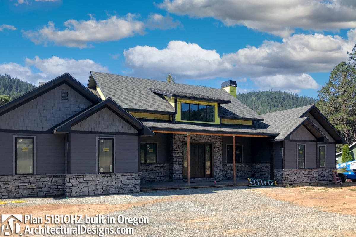 build gallery item - Modern Farmhouse Plan 51810HZ Comes to Life in Oregon