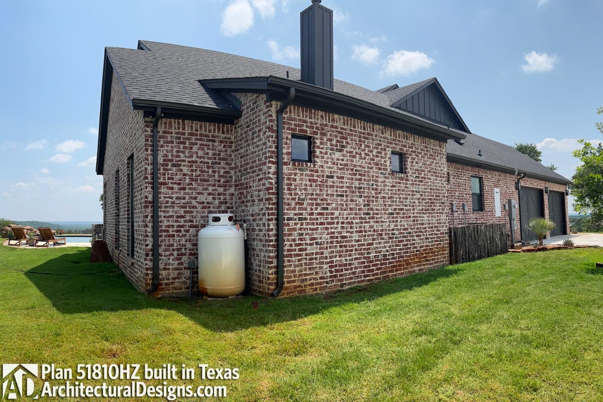 Client Photo id:  414577