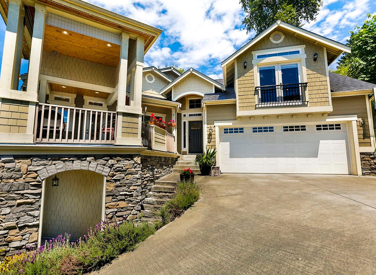 Plan 23841JD: Deluxe Craftsman House Plan with Walk-out Lower Level - Image #39 - Craftsman, Northwest, Shingle