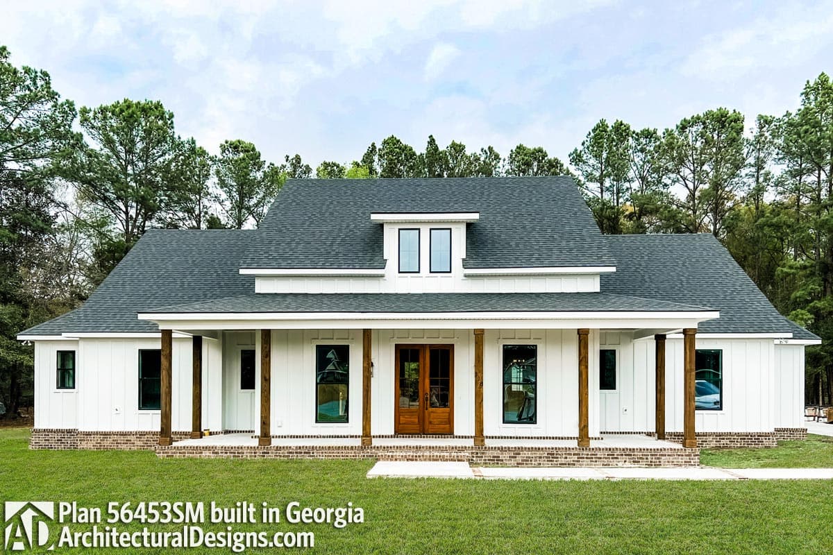 build gallery item - Modern Farmhouse Plan 56453SM comes to life in Georgia!