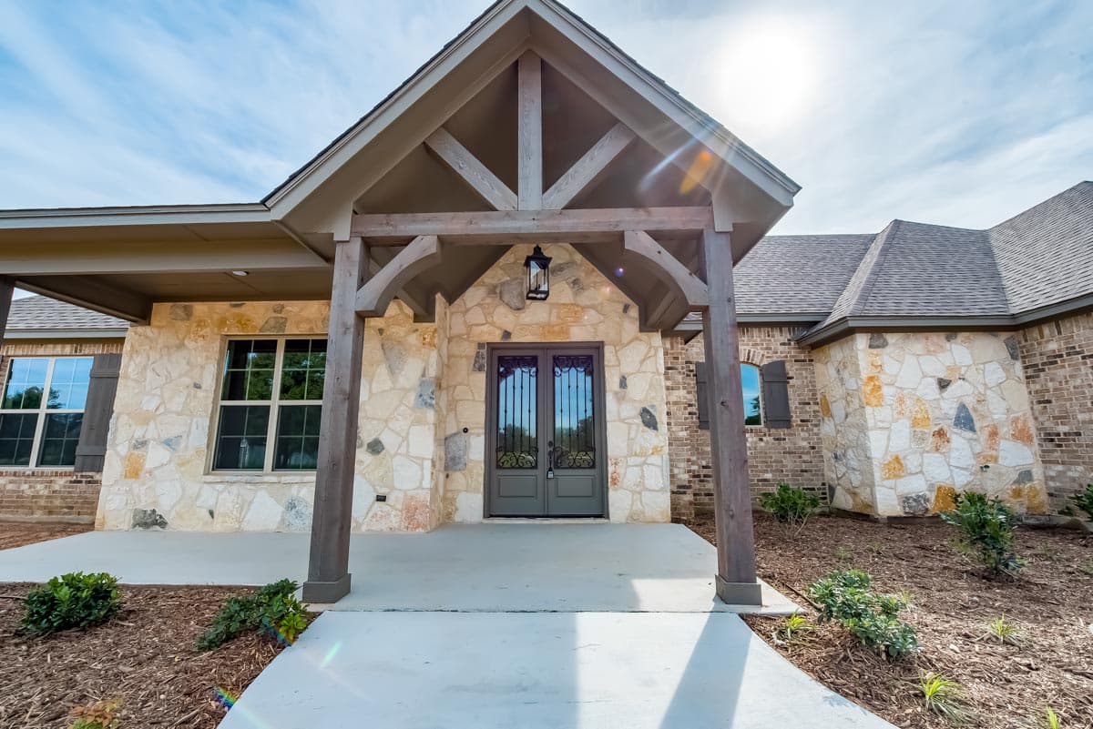 Plan 68638VR: Hill Country Ranch Home Plan with Dramatic Family Room - 2709 Sq Ft - Image #10 - Country, Hill Country, Mountain, Ranch