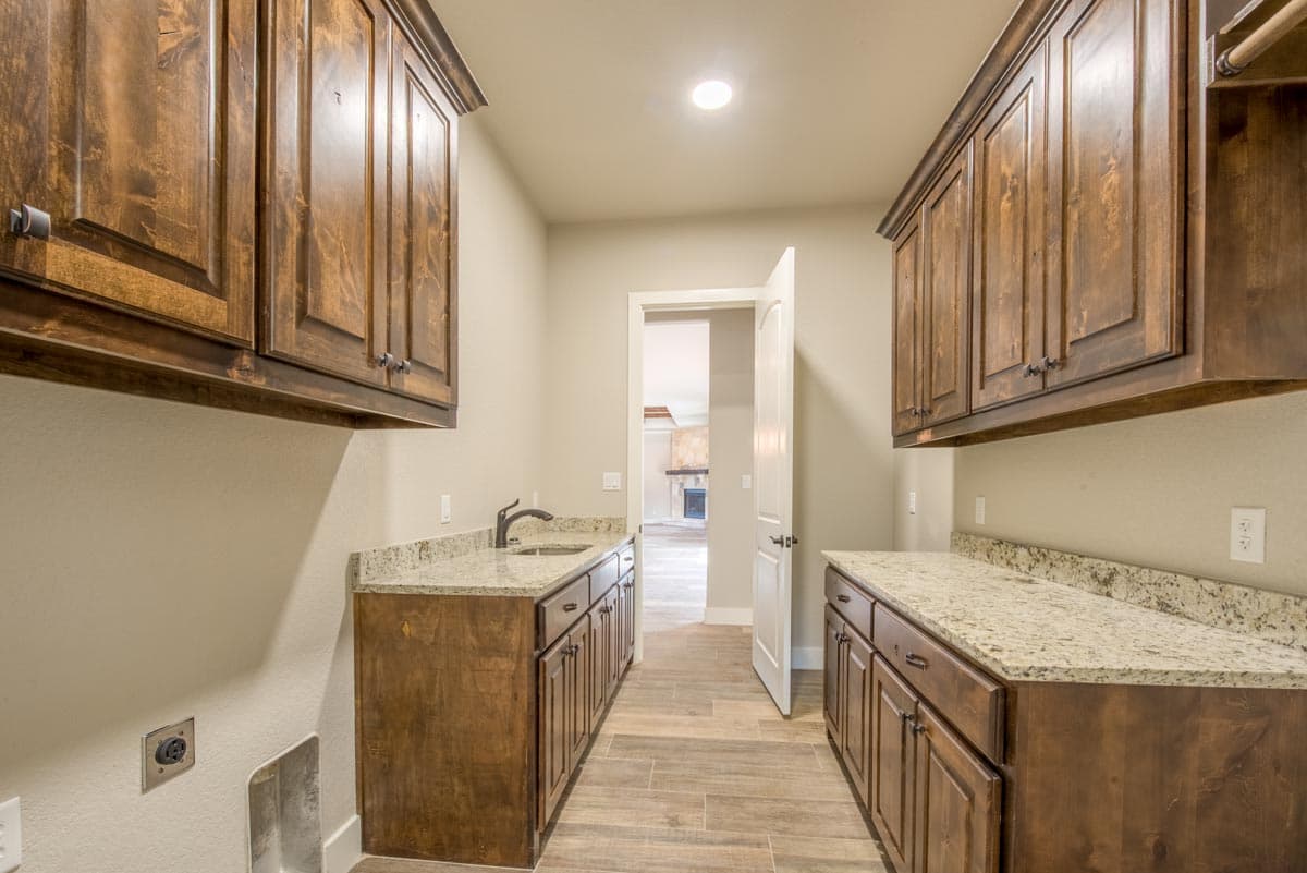 Plan 68638VR: Hill Country Ranch Home Plan with Dramatic Family Room - 2709 Sq Ft - Image #30 - Country, Hill Country, Mountain, Ranch