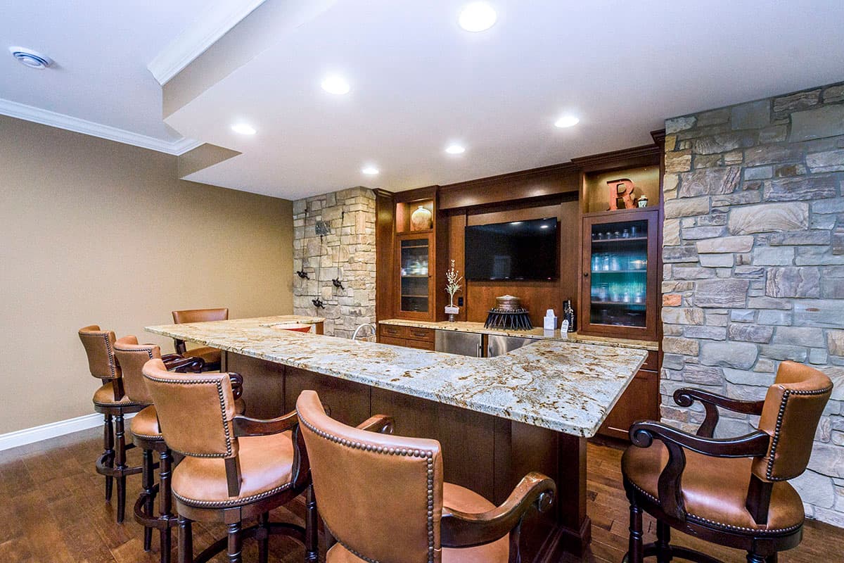 Plan 890136AH: Walkout Ranch Home Plan with 4-Car Garage - Image #12 - New American, Ranch