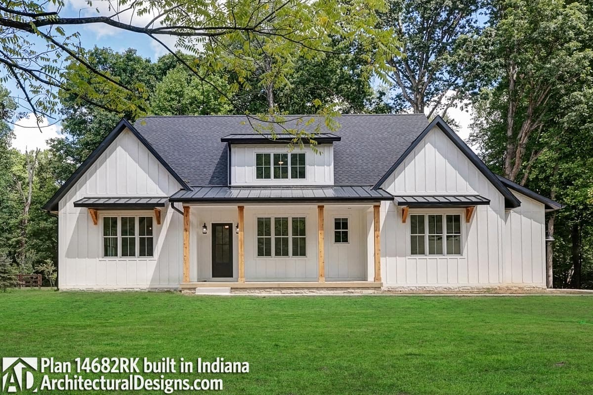 build gallery item - Modern Farmhouse Plan 14682RK Comes to Life in Indiana