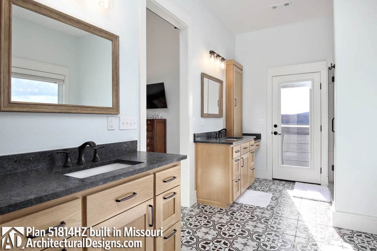 Client Photo id:  486200