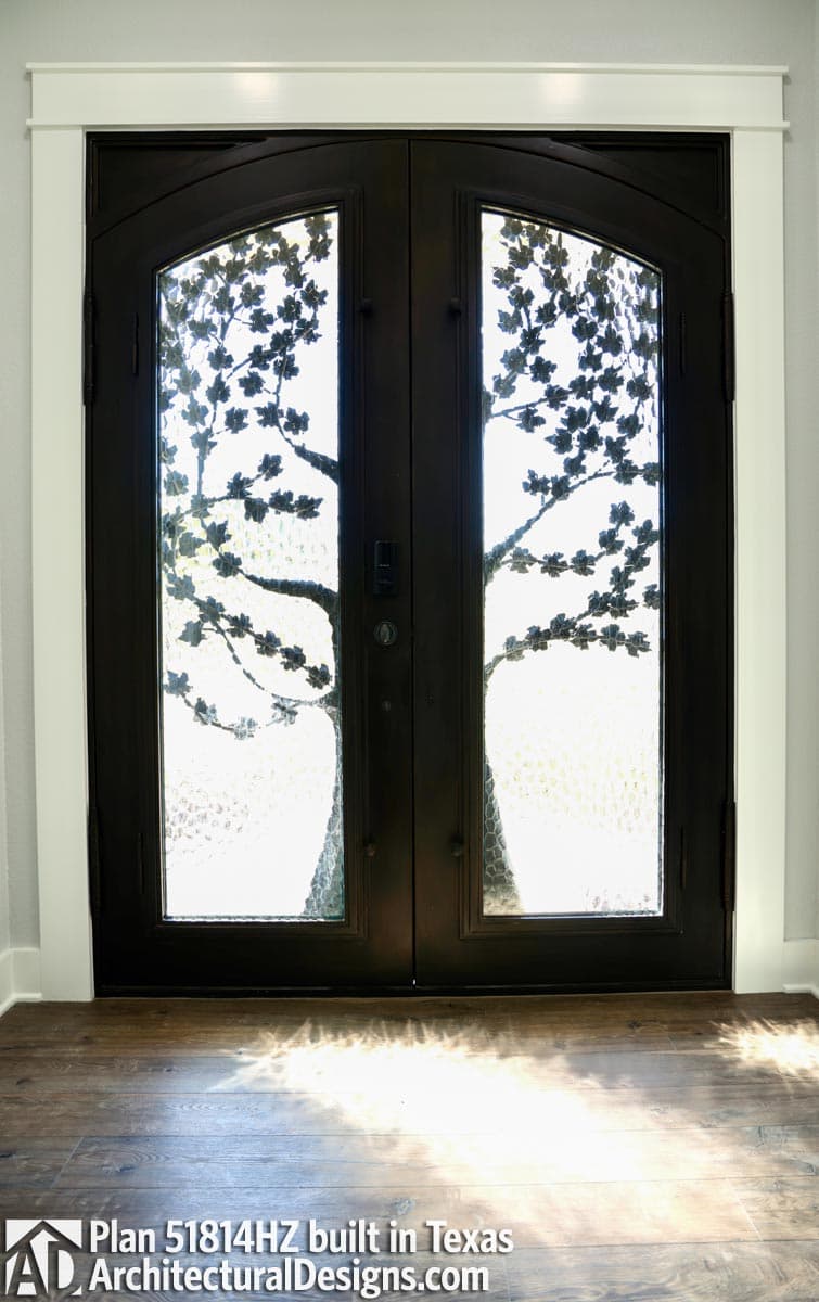 Client Photo id:  438140