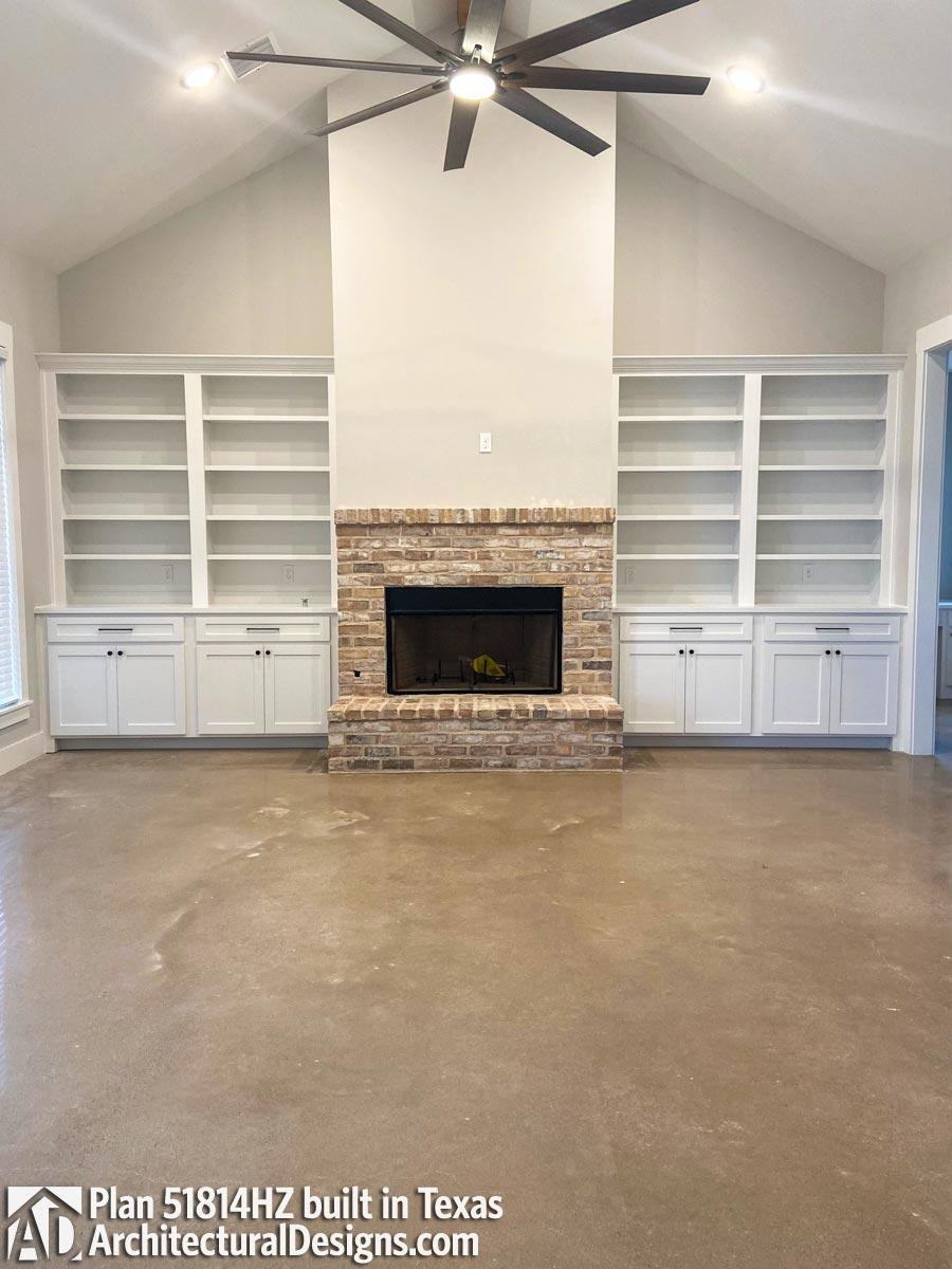 Client Photo id:  369376