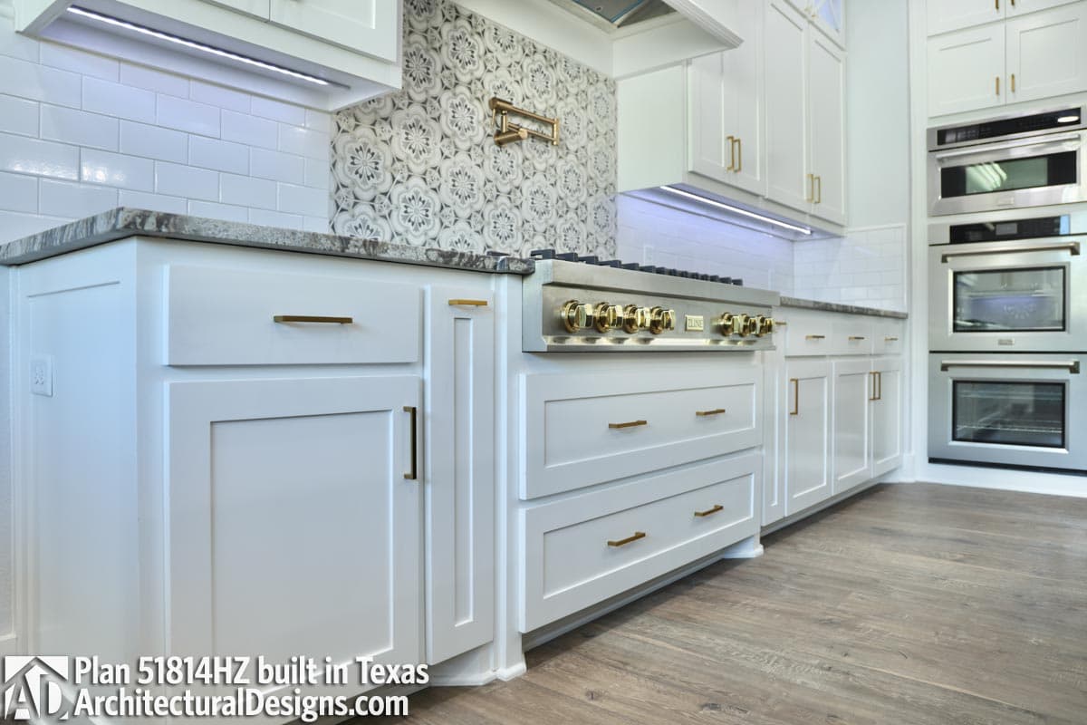 Client Photo id:  438125