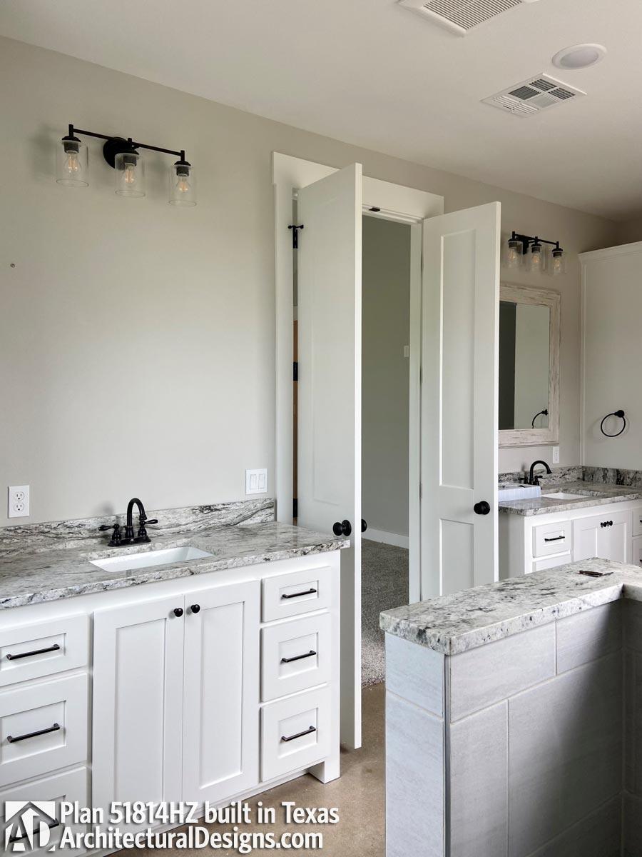 Client Photo id:  369385