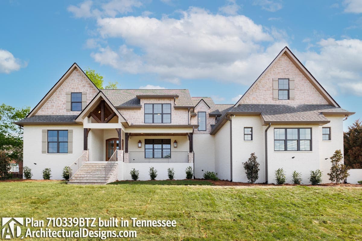 build gallery item - House Plan 710339BTZ Comes to Life in Tennessee