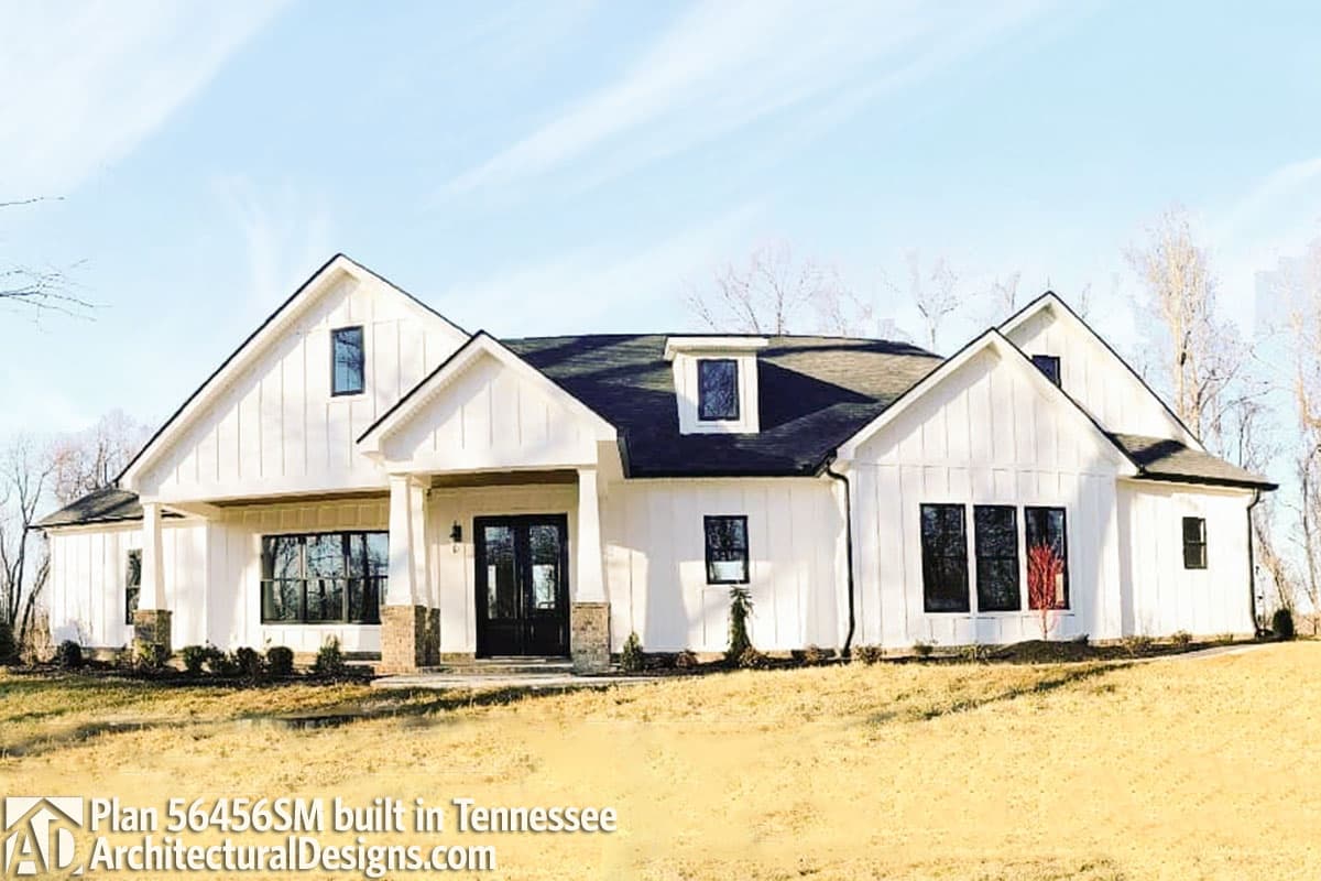 Plan 56456SM: Split Bedroom Modern Farmhouse Plan with with Large Walk-in Pantry - 1967 Sq Ft - Image #4 - Country, Farmhouse, Modern Farmhouse, New American, Southern