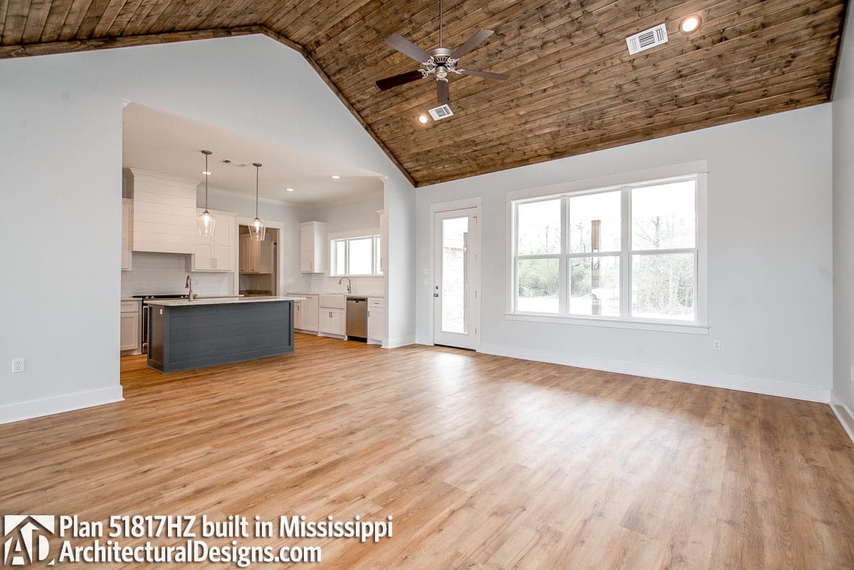 Client Photo id:  369444