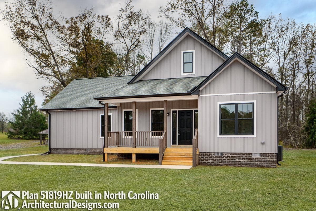 build gallery item - Farmhouse Plan 51819HZ Comes to Life in Alabama