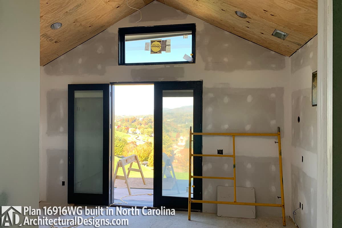 Client Photo id:  350440