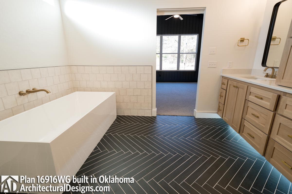 Client Photo id:  361126