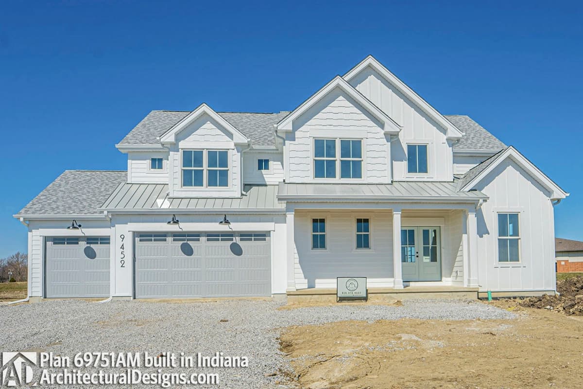 Plan 69751AM: New American Farmhouse Plan with Four Upstairs Bedrooms - 2618 Sq Ft - Image #6 - Country, Farmhouse, Modern Farmhouse, New American, Traditional