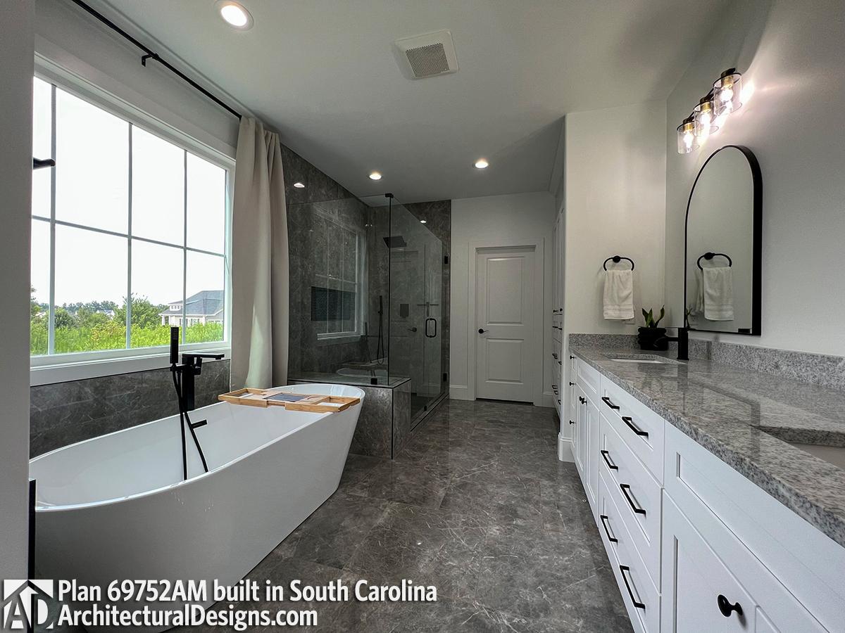 Client Photo id:  466073